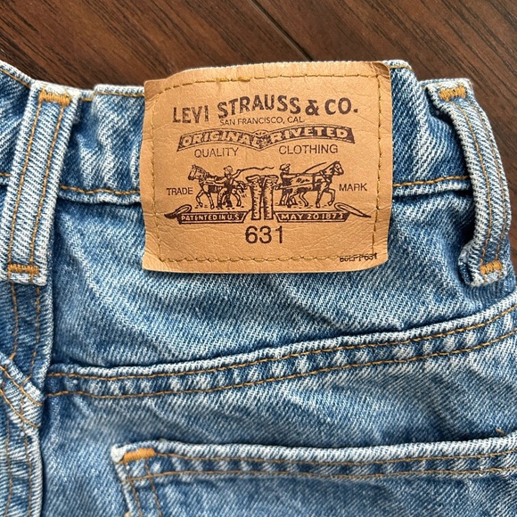 Vintage Levi’s 631 Jeans - Size 24 - Picture 2 of 4